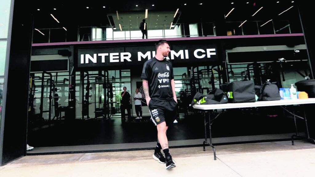 Lionel Messi outside the Inter Miami training complex