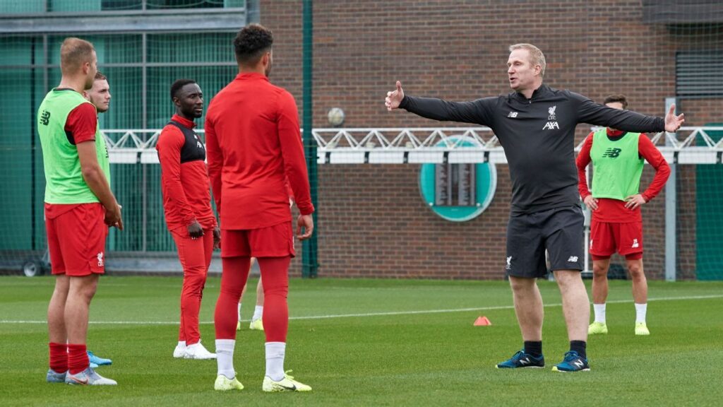Thomas Grønnemark when he was at Liverpool as a throw in coach